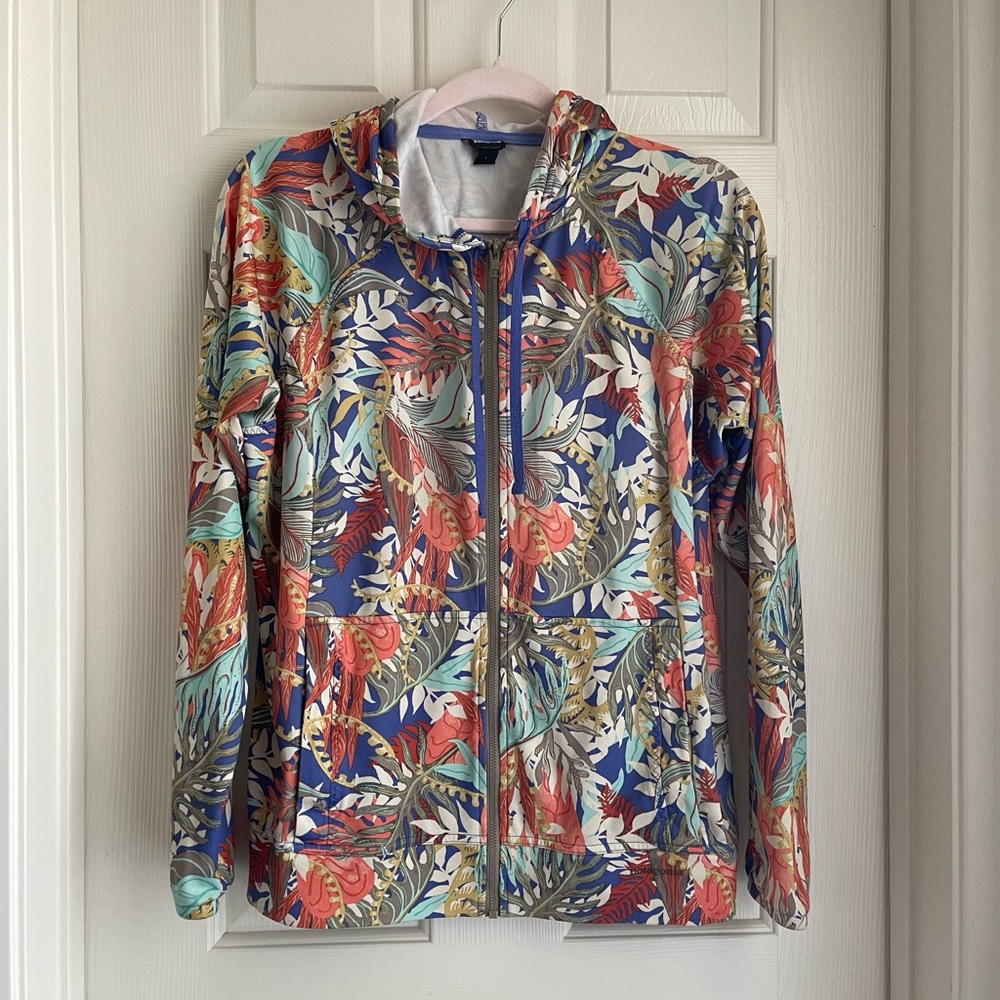 SOLD Patagonia Womens coastal hideaway sun hoody